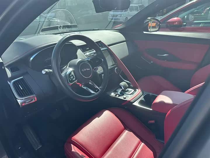 Jaguar E-Pace 2024 2024款 进取运动版 R-DYNAMIC S