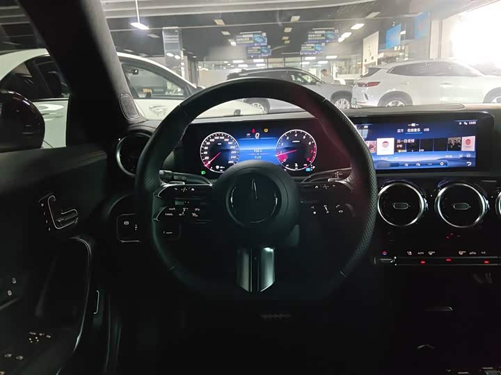 Mercedes-Benz CLA-Class 2024 2024款 CLA 200 猎跑车