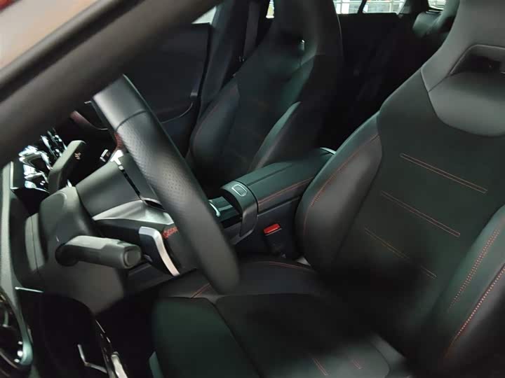 Mercedes-Benz CLA-Class 2024 2024款 CLA 200 猎跑车