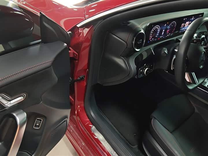 Mercedes-Benz CLA-Class 2024 2024款 CLA 200 猎跑车