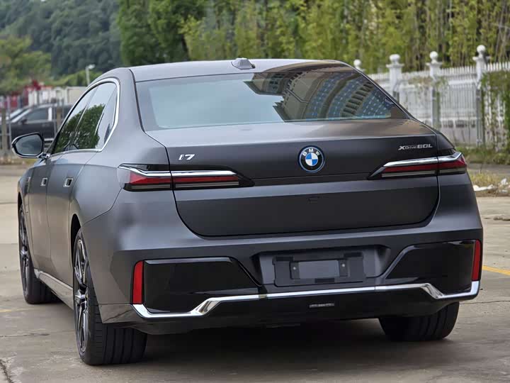 BMW i7 2023 2023款 xDrive60L M运动套装