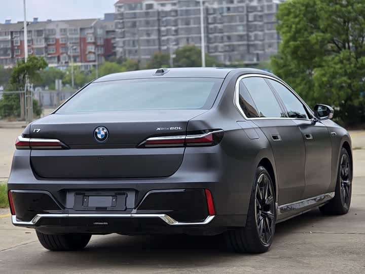 BMW i7 2023 2023款 xDrive60L M运动套装