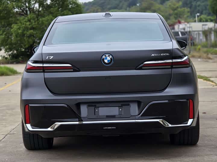BMW i7 2023 2023款 xDrive60L M运动套装