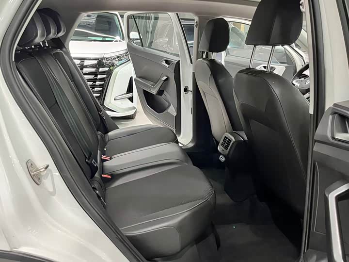 Volkswagen Tacqua 2023 2023款 200TSI DSG 悦智联版