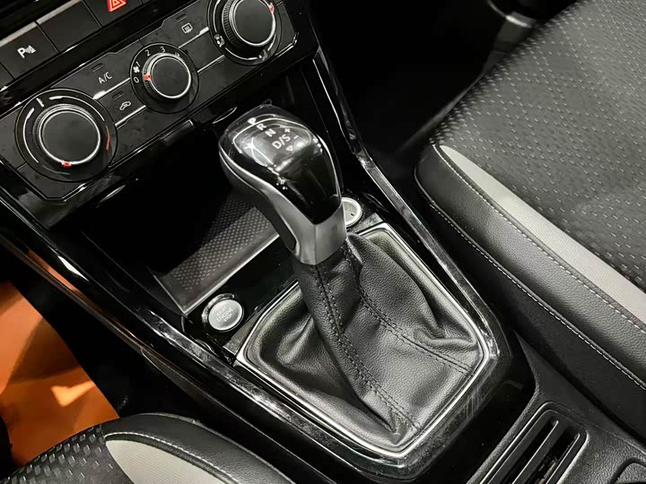 Volkswagen Tacqua 2023 2023款 200TSI DSG 悦智联版