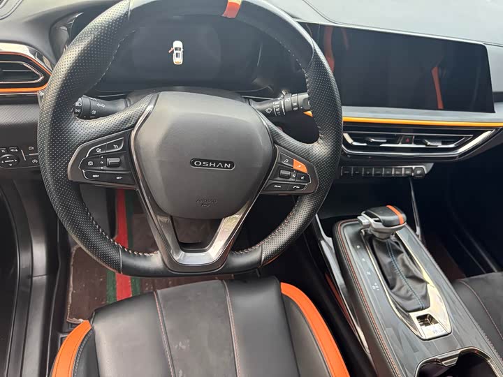 Changan Oshan X5 2022 2022款 运动版 1.5T DCT飓风音速