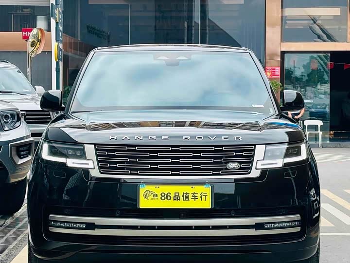 Land Rover Range Rover 2025 2025款 3.0 L6 400PS 盛世加长版