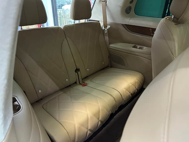 Aito M9 2025 2025款 增程 Ultra版 52kWh 6座版