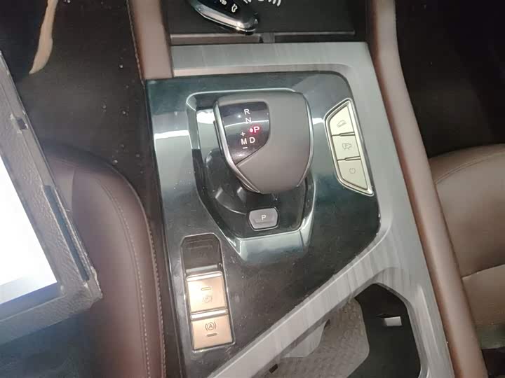 Jetour X90 Plus 2024 2024款 1.6TD DCT别墅PRO 7座