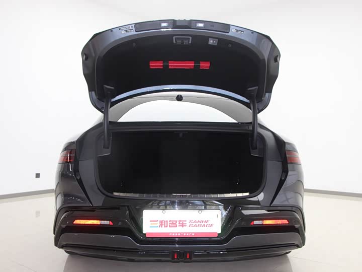 Denza Z9 2024 2024款 1100km 四驱Ultra版