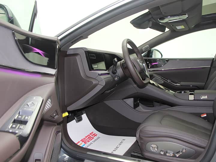 Denza Z9 2024 2024款 1100km 四驱Ultra版