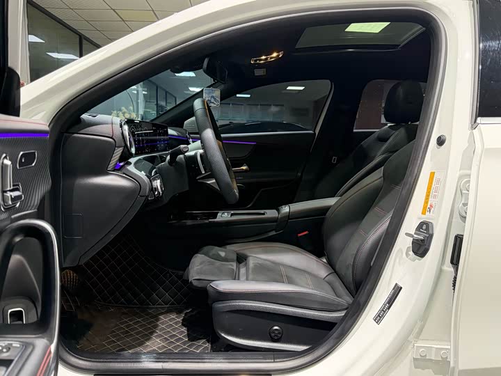 Mercedes-Benz A-Class 2025 2025款 A 200 L 时尚型