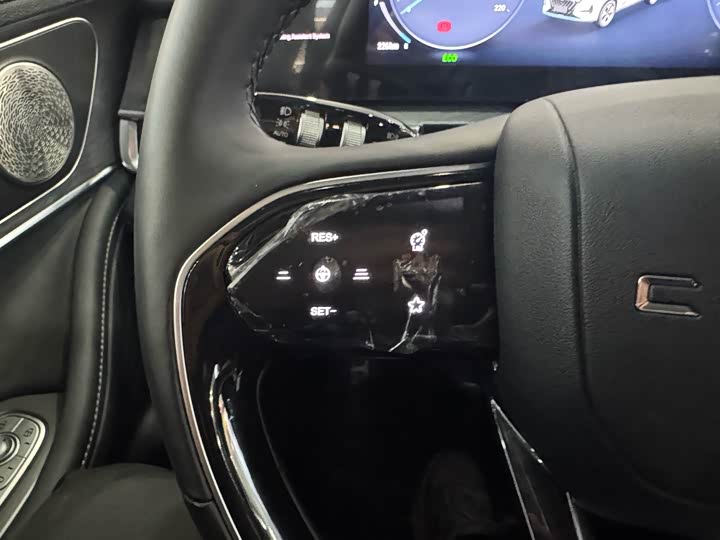 Chery Tiggo 8 Pro Hybrid 2025 2025款 冠军版 1.5T 100km 尊贵型