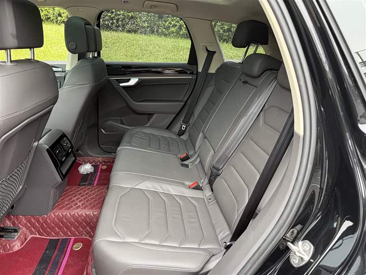 Volkswagen Touareg 2022 2022款 3.0TSI 锐享版 曜黑运动套装