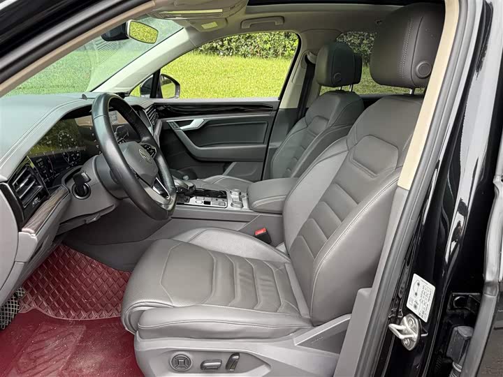 Volkswagen Touareg 2022 2022款 3.0TSI 锐享版 曜黑运动套装