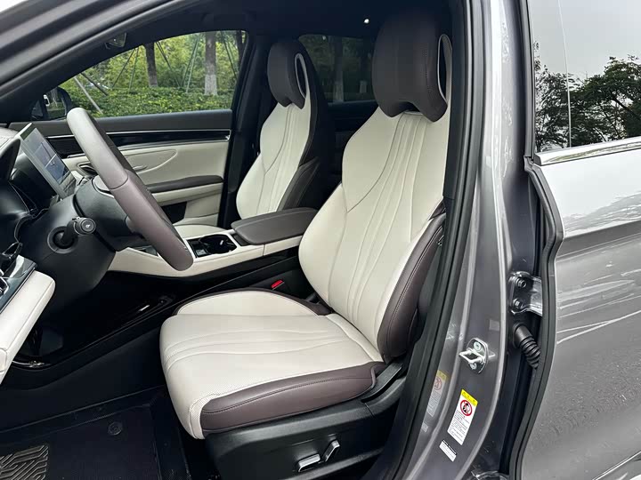 2025 BYD Song Plus Hybrid/EV