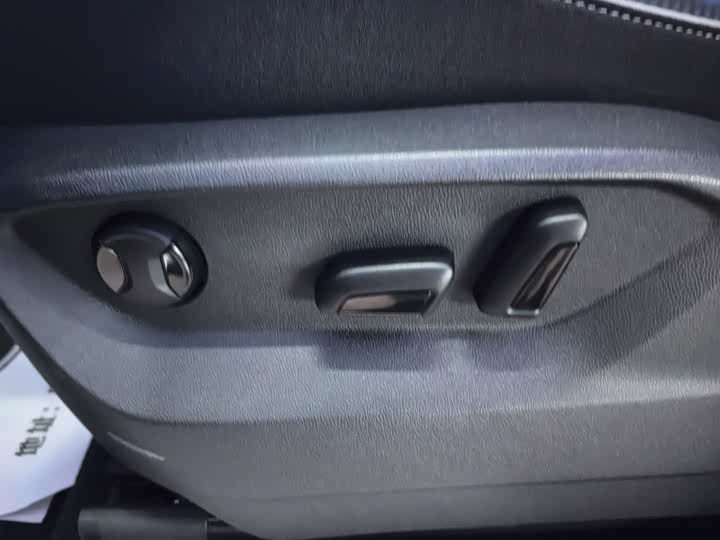 Volkswagen Tayron X 2020 2020款 330TSI 两驱尊贵智联版