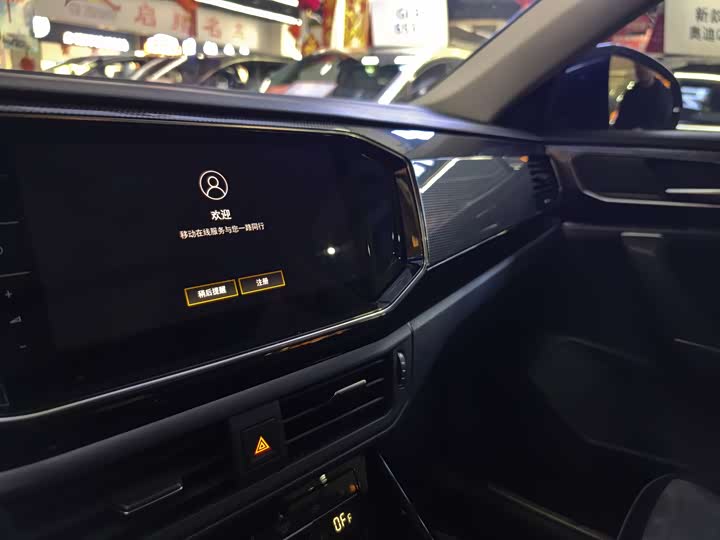 Volkswagen Tayron X 2020 2020款 330TSI 两驱尊贵智联版