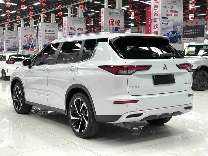 Mitsubishi Outlander 2023 2023款 1.5T CVT四驱尊享版 5座