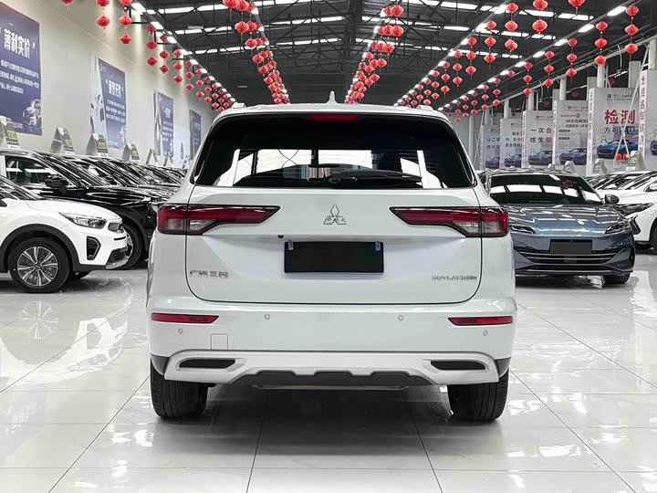 Mitsubishi Outlander 2023 2023款 1.5T CVT四驱尊享版 5座