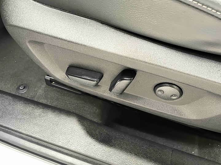 Mitsubishi Outlander 2023 2023款 1.5T CVT四驱尊享版 5座