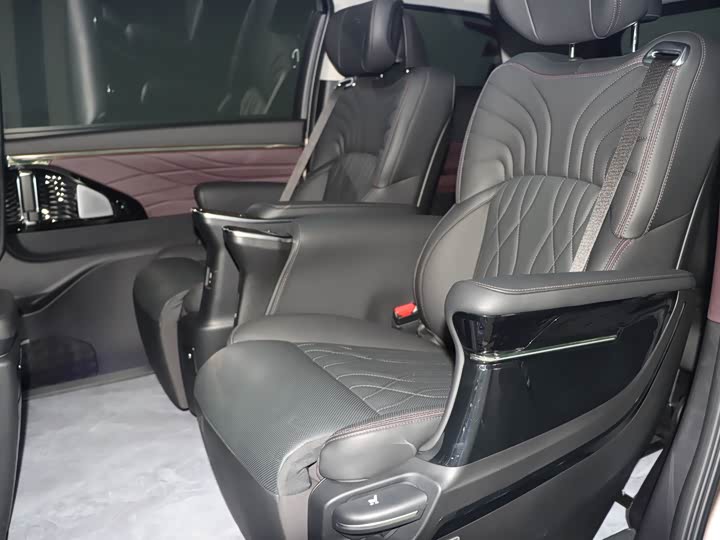 GAC Trumpchi M8 2024 2024款 大师系列 400T 至尊版