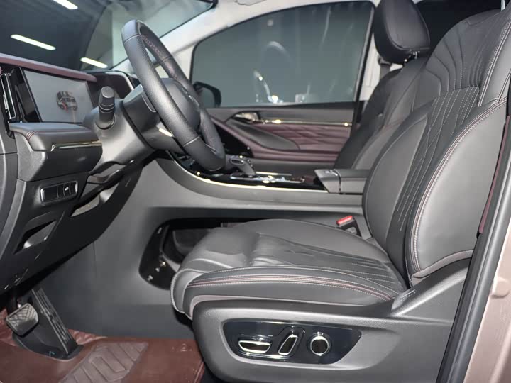 GAC Trumpchi M8 2024 2024款 大师系列 400T 至尊版