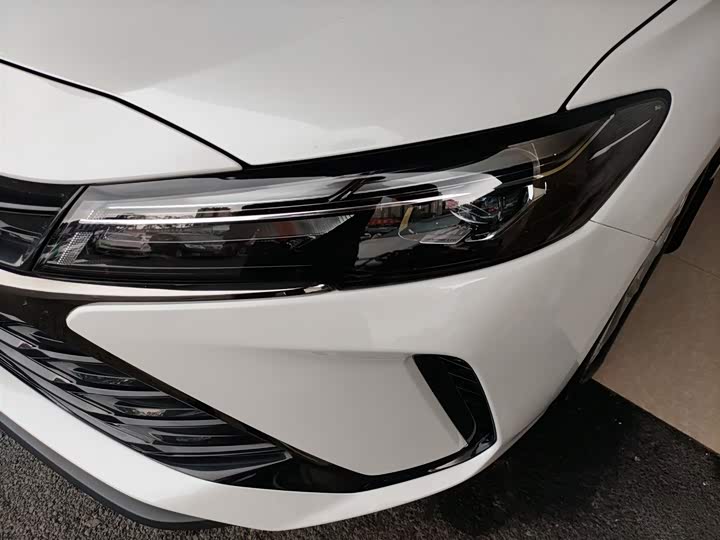 Chevrolet Monza 2024 2024款 1.5L 双离合悦享版