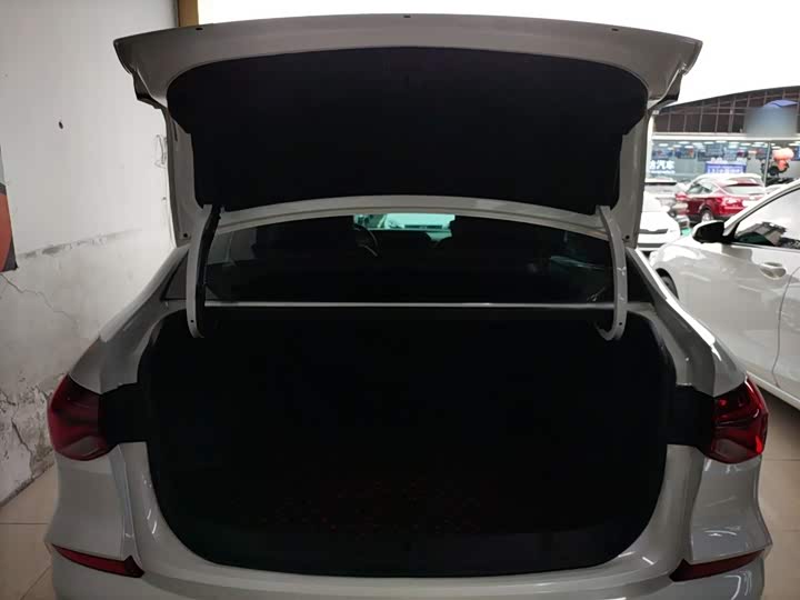 Chevrolet Monza 2024 2024款 1.5L 双离合悦享版