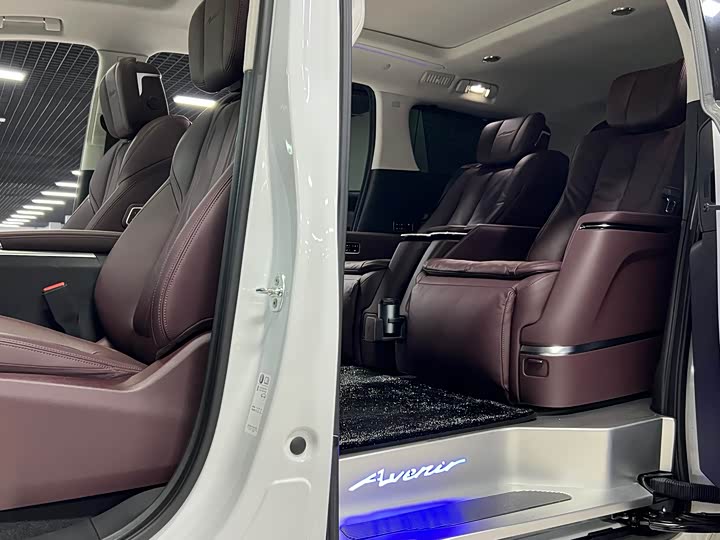 Buick GL8 Century 2025 2025款 2.0T 六座蕴世版