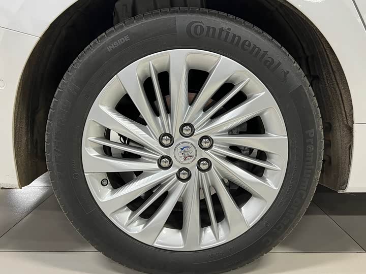 Buick GL8 Century 2025 2025款 2.0T 六座蕴世版