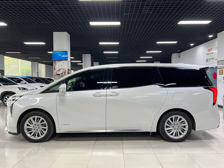 2025 Buick GL8 Century