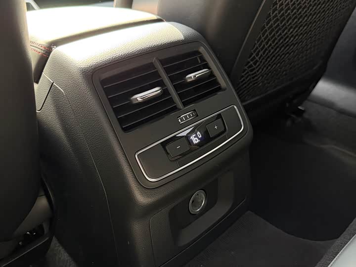 Audi RS 4 2022 2022款 RS4 Avant 黑曜版