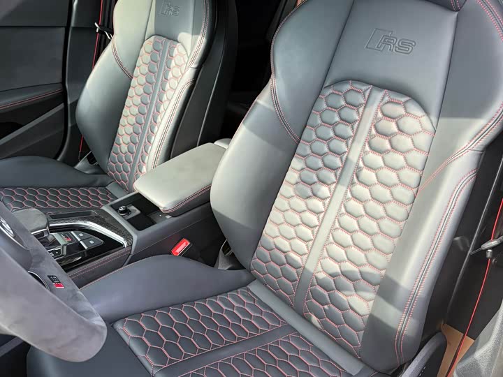 Audi RS 4 2022 2022款 RS4 Avant 黑曜版