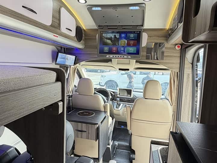 Maxus V90 2022 2022款 2.0T自动后驱旗墨版加长轴高顶