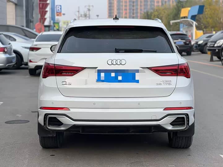 Audi Q3 2024 2024款 35 TFSI 时尚动感型