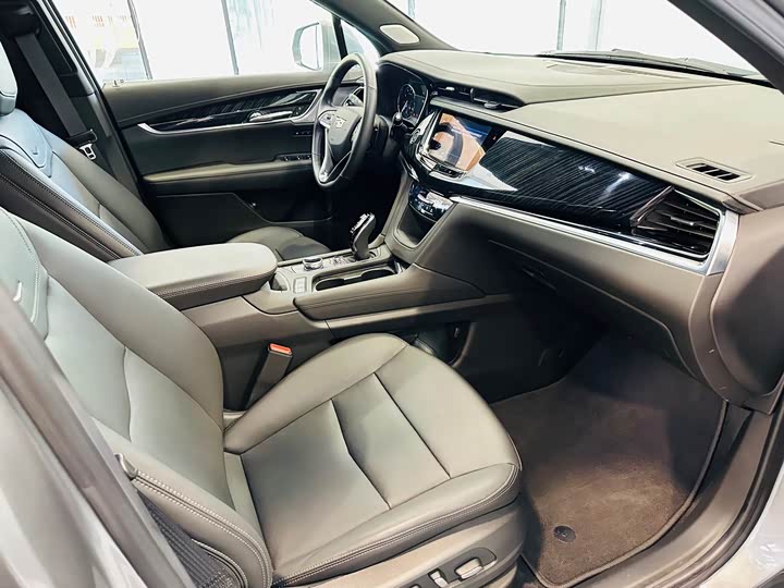 Cadillac XT6 2022 2022款 2.0T 六座两驱豪华型