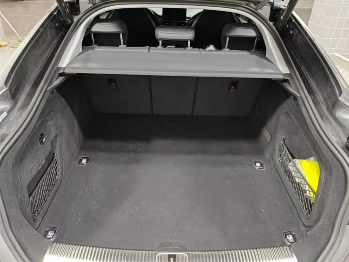 Audi RS 5 2023 2023款 RS 5 2.9T Sportback 黑曜版