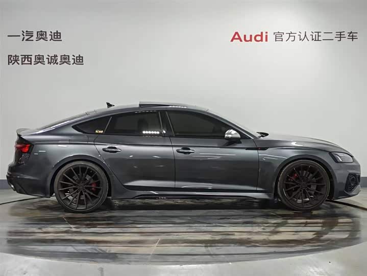 Audi RS 5 2023 2023款 RS 5 2.9T Sportback 黑曜版