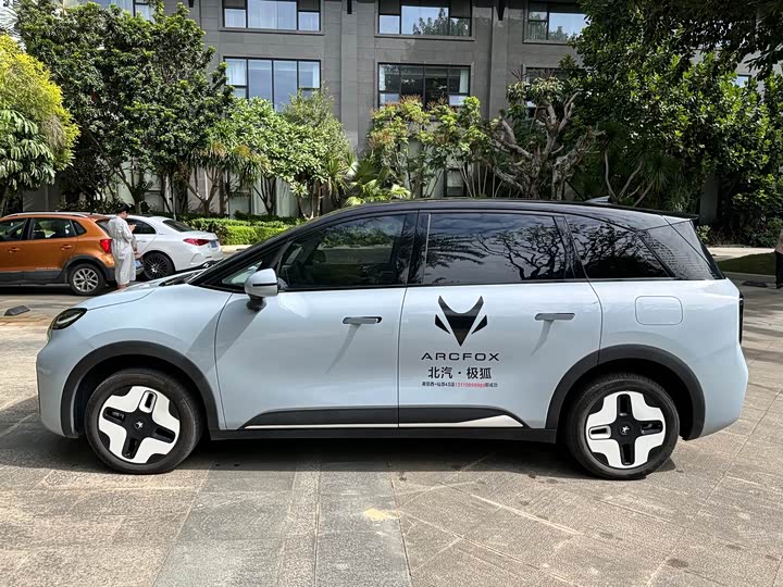 BAIC Arcfox Kaola 2023 2023款 家庭版Pro