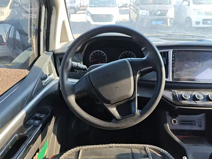 Dongfeng Forthing Lingzhi M5 2023 2023款 M5L 1.6L 基本型 5座