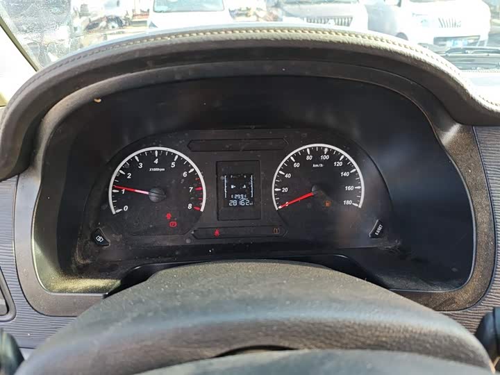 Dongfeng Forthing Lingzhi M5 2023 2023款 M5L 1.6L 基本型 5座