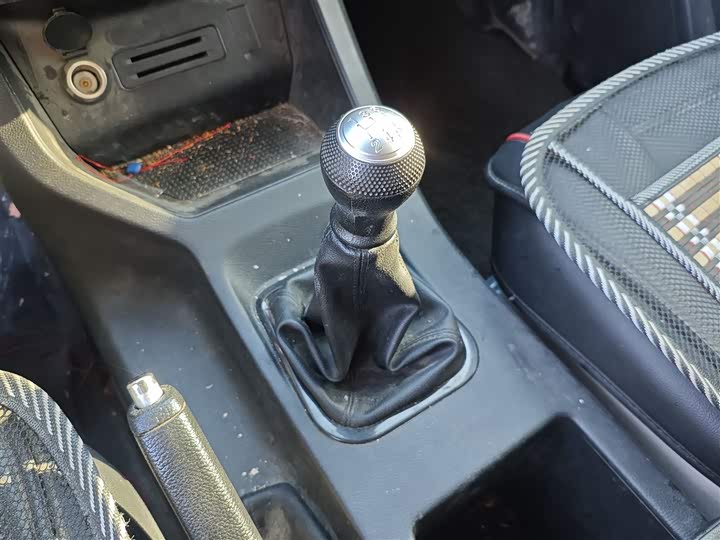 Dongfeng Forthing Lingzhi M5 2023 2023款 M5L 1.6L 基本型 5座