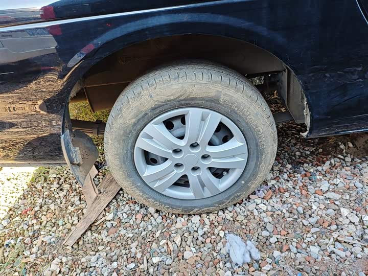 Dongfeng Forthing Lingzhi M5 2023 2023款 M5L 1.6L 基本型 5座