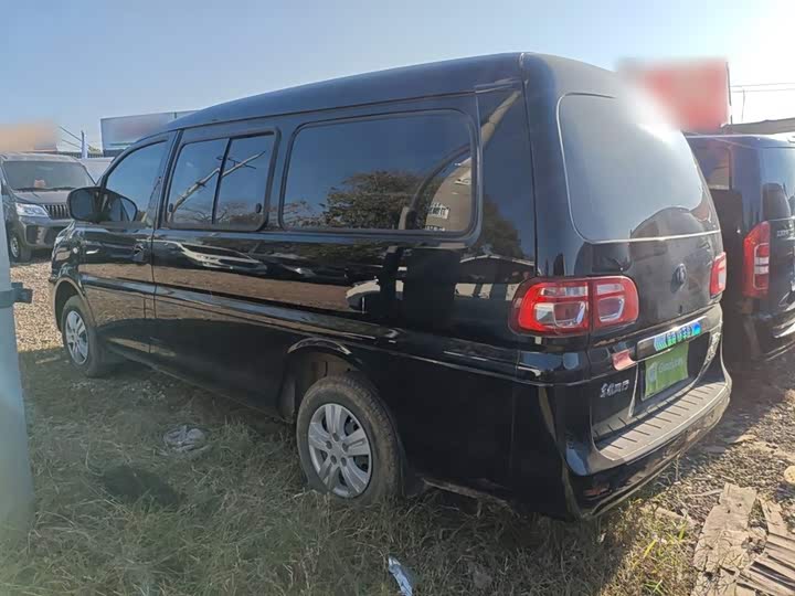 Dongfeng Forthing Lingzhi M5 2023 2023款 M5L 1.6L 基本型 5座