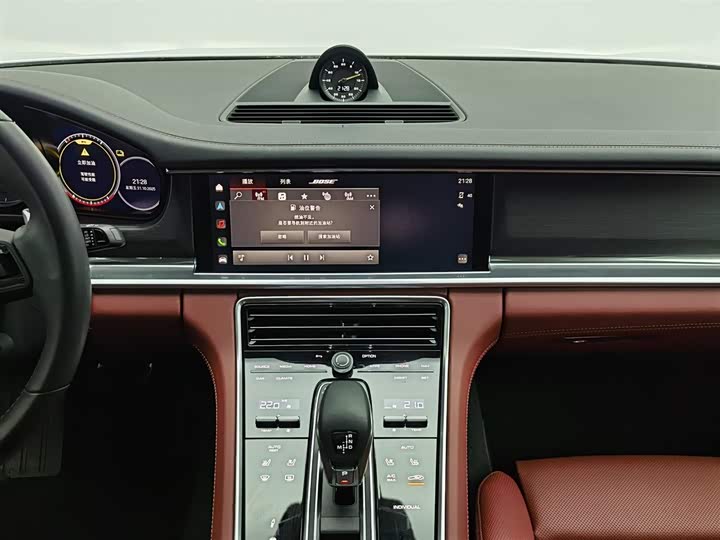 Porsche Panamera Hybrid 2023 2023款 改款 Panamera 4 E-Hybrid 铂金版 2.9T