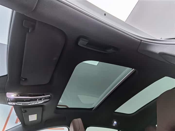 Porsche Panamera Hybrid 2023 2023款 改款 Panamera 4 E-Hybrid 铂金版 2.9T