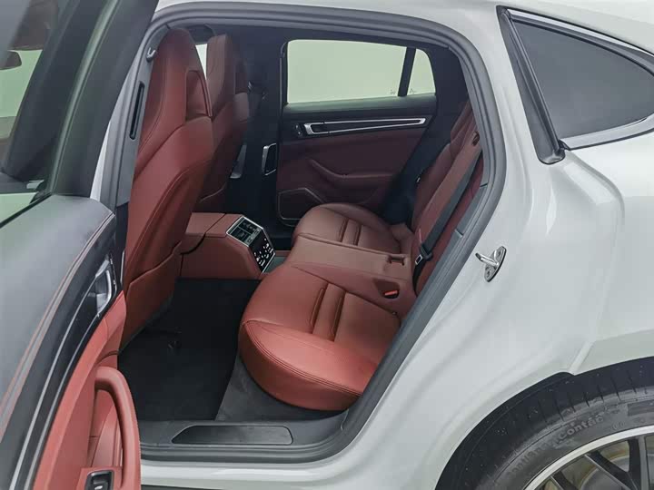 Porsche Panamera Hybrid 2023 2023款 改款 Panamera 4 E-Hybrid 铂金版 2.9T