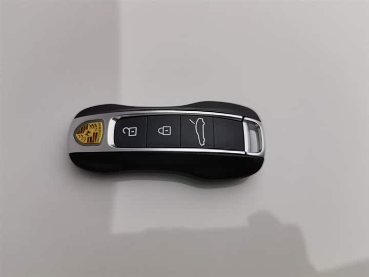 Porsche Panamera Hybrid 2023 2023款 改款 Panamera 4 E-Hybrid 铂金版 2.9T