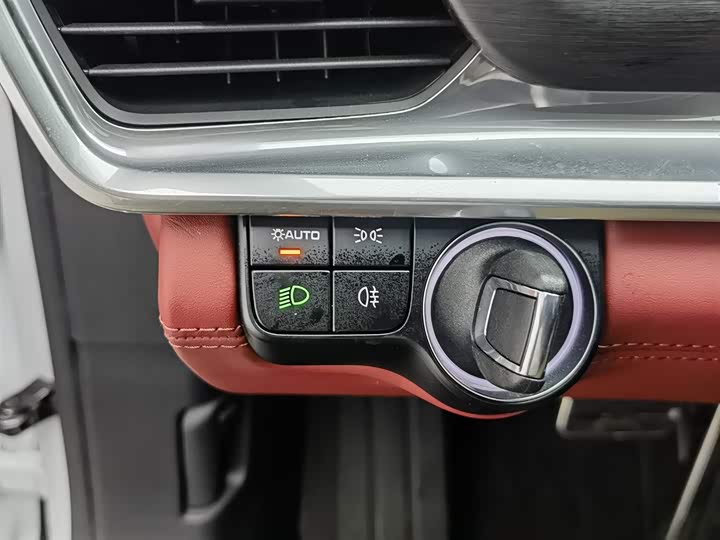 Porsche Panamera Hybrid 2023 2023款 改款 Panamera 4 E-Hybrid 铂金版 2.9T